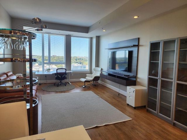 400 W North Street 1508, Raleigh, NC 27603