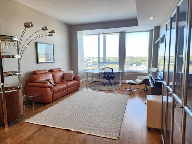 400 W North Street 1508, Raleigh, NC 27603