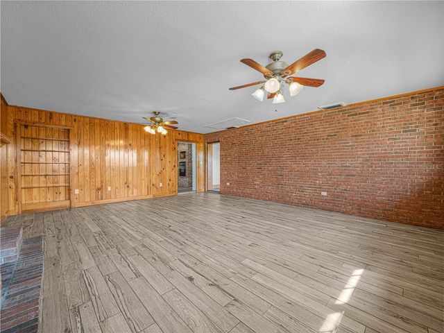 1761 HWY 630 W, Frostproof, FL 33843