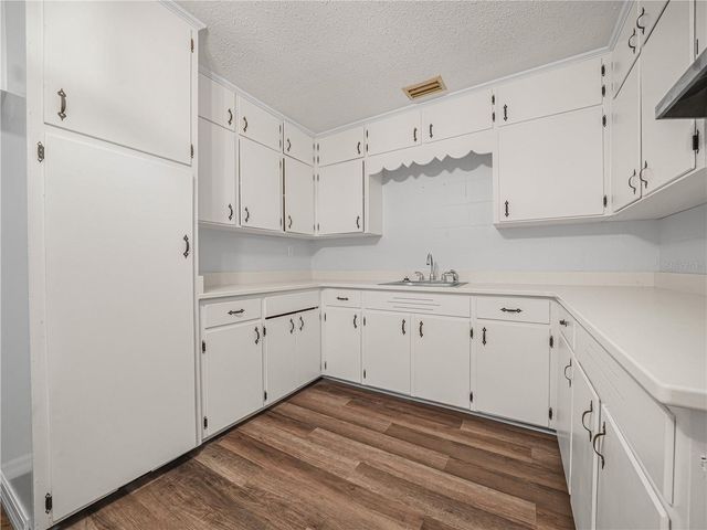 1761 HWY 630 W, Frostproof, FL 33843