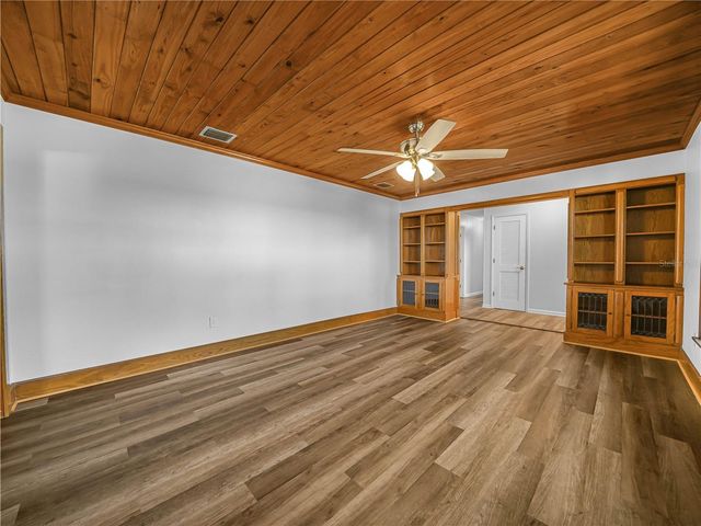 1761 HWY 630 W, Frostproof, FL 33843