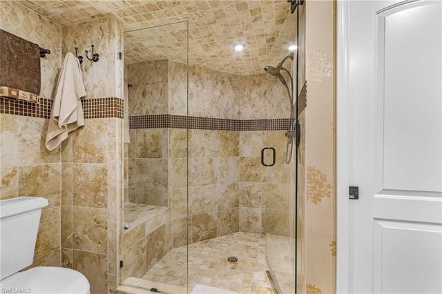 124 Pinebrook DR, Fort Myers, FL 33907