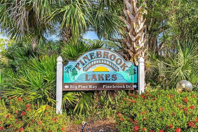 124 Pinebrook DR, Fort Myers, FL 33907