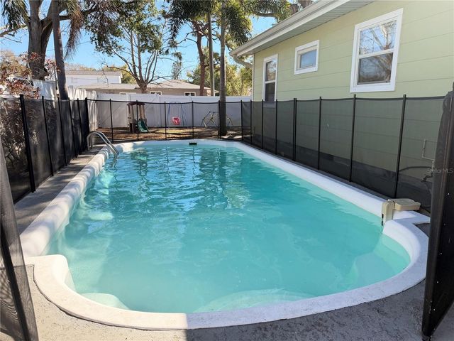 4101 11TH AVENUE N, St Petersburg, FL 33713