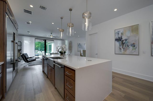 2415 McCall RD, Austin, TX 78703