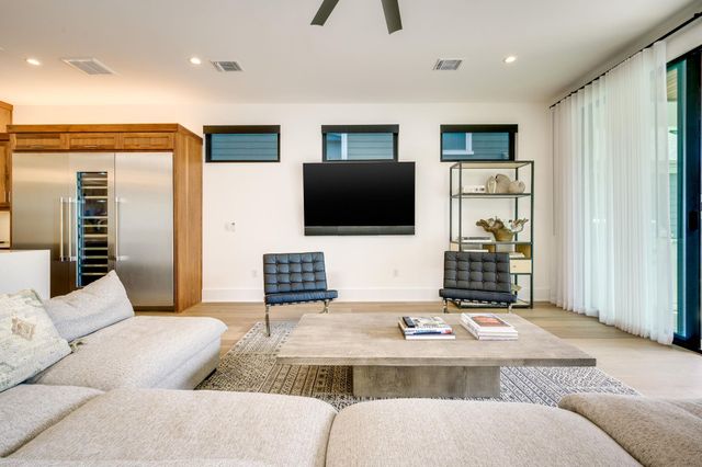 2415 McCall RD, Austin, TX 78703