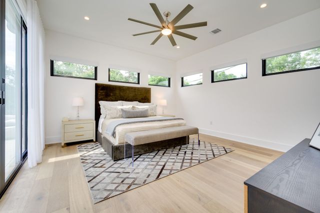 2415 McCall RD, Austin, TX 78703