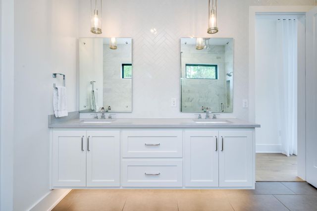 2415 McCall RD, Austin, TX 78703
