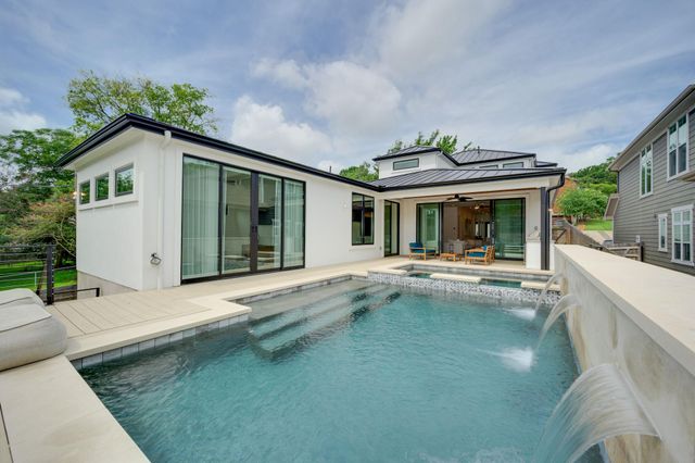 2415 McCall RD, Austin, TX 78703