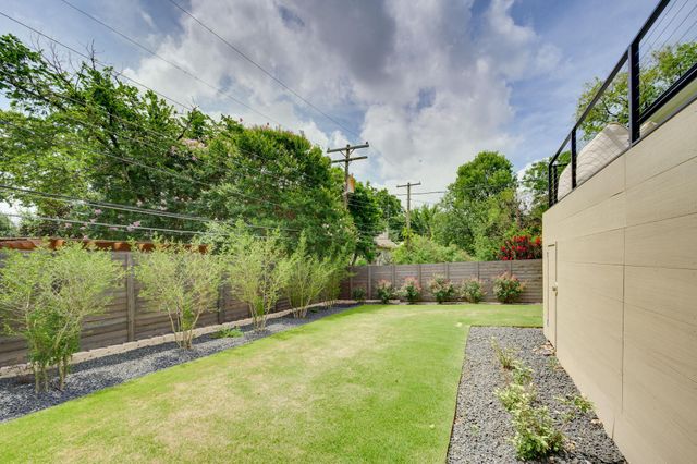 2415 McCall RD, Austin, TX 78703