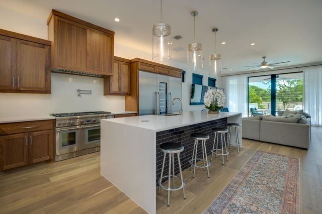 2415 McCall RD, Austin, TX 78703