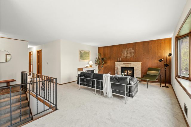 517 17th Avenue NW, New Brighton, MN 55112