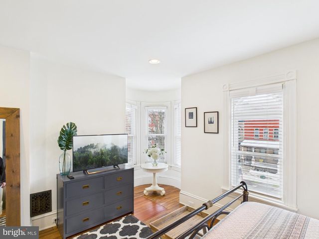 305 W LEMON ST, Lancaster, PA 17603