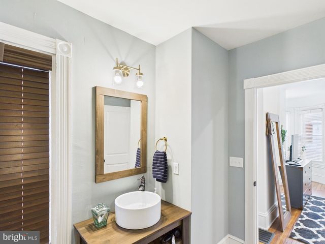 305 W LEMON ST, Lancaster, PA 17603