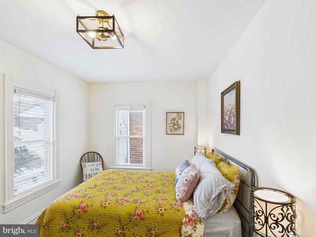 305 W LEMON ST, Lancaster, PA 17603