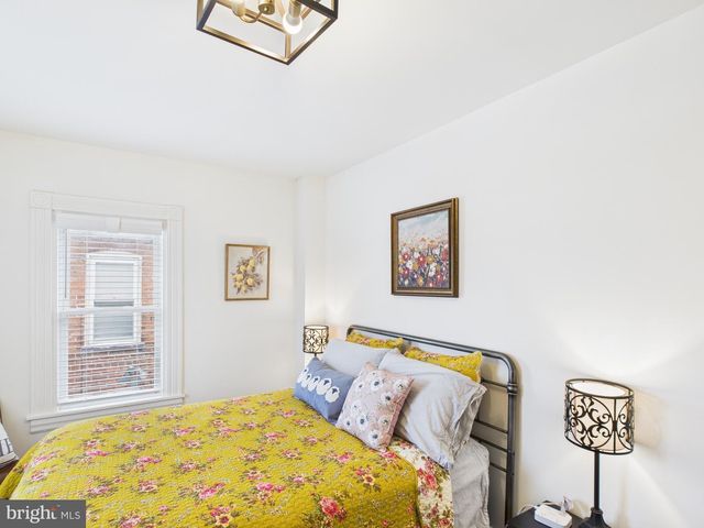 305 W LEMON ST, Lancaster, PA 17603