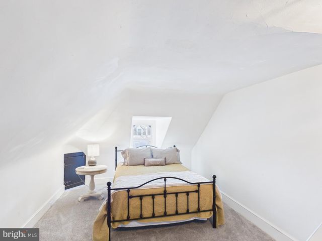 305 W LEMON ST, Lancaster, PA 17603