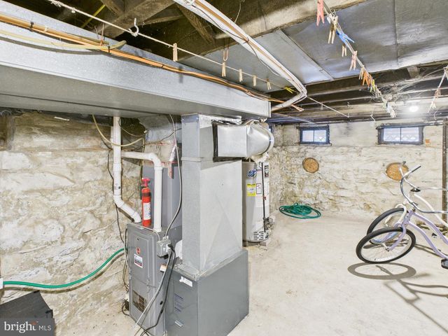 305 W LEMON ST, Lancaster, PA 17603