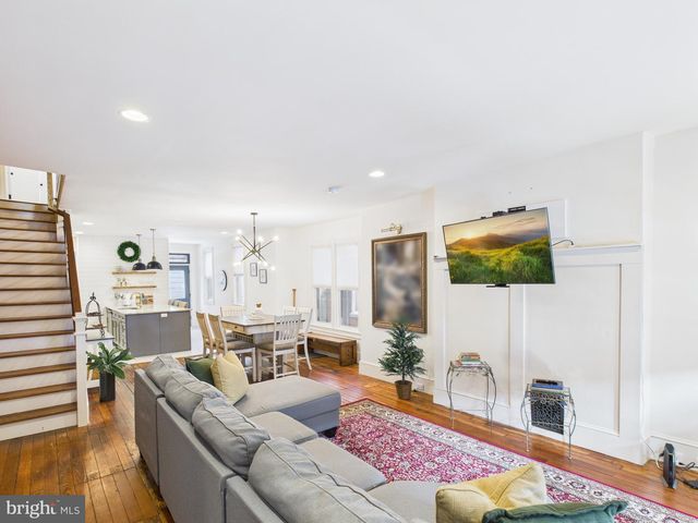 305 W LEMON ST, Lancaster, PA 17603