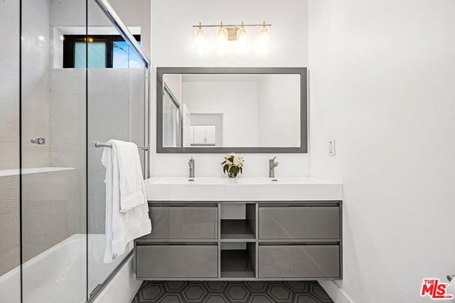 4841 Minden Place, Los Angeles, CA 90041