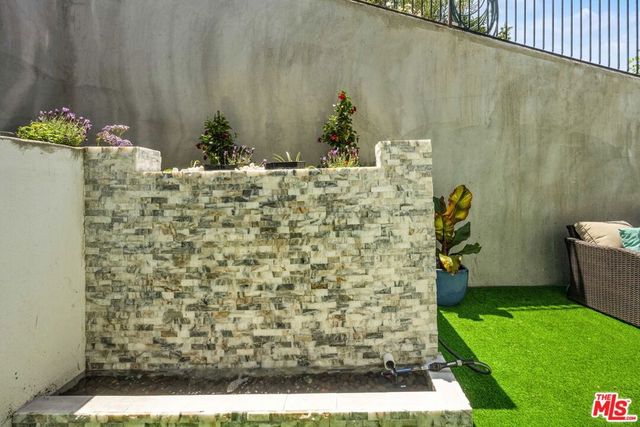 4841 Minden Place, Los Angeles, CA 90041