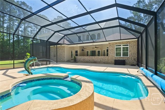 1913 Saint Catherine Circle, Richmond Hill, GA 31324