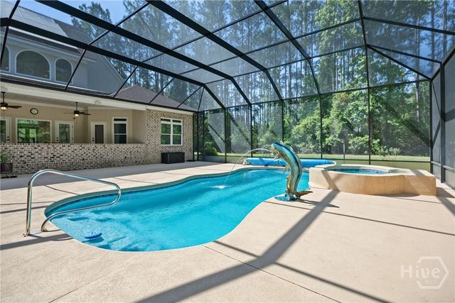 1913 Saint Catherine Circle, Richmond Hill, GA 31324