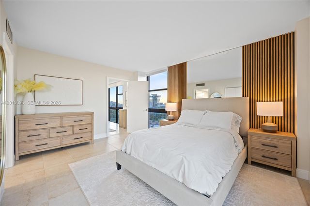 20379 W Country Club Dr 1239, Aventura, FL 33180