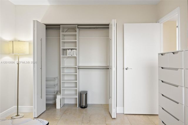 20379 W Country Club Dr 1239, Aventura, FL 33180