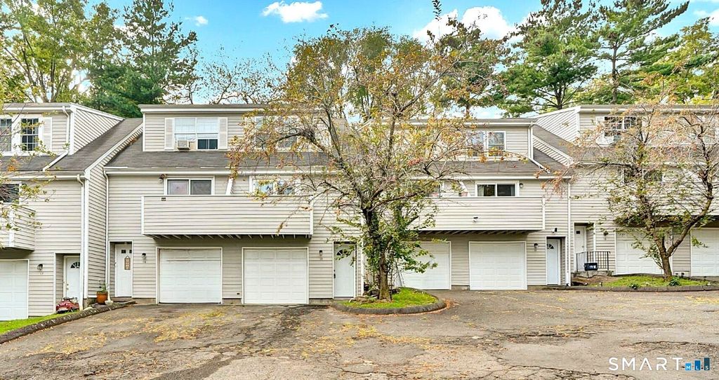 769 Sylvan Avenue 13, Bridgeport, CT 06606