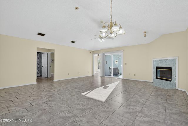 11170 WANDERING OAKS Drive, Jacksonville, FL 32257