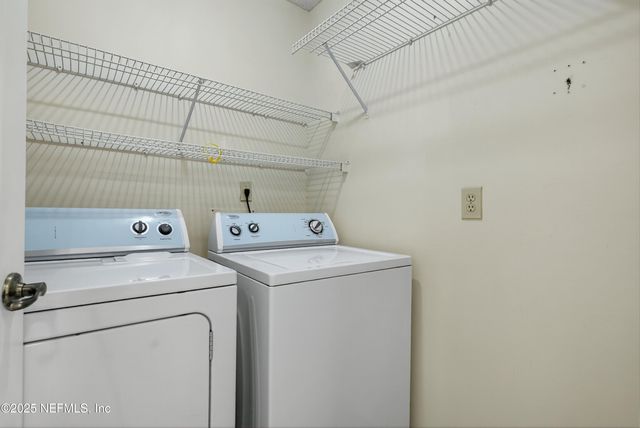 11170 WANDERING OAKS Drive, Jacksonville, FL 32257