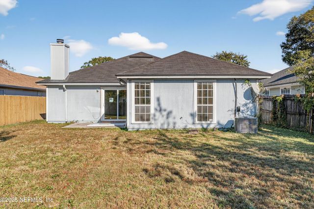 11170 WANDERING OAKS Drive, Jacksonville, FL 32257