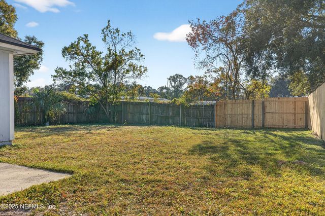 11170 WANDERING OAKS Drive, Jacksonville, FL 32257