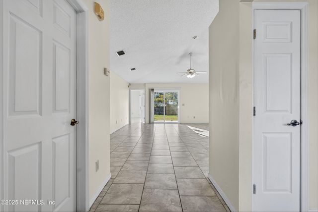 11170 WANDERING OAKS Drive, Jacksonville, FL 32257