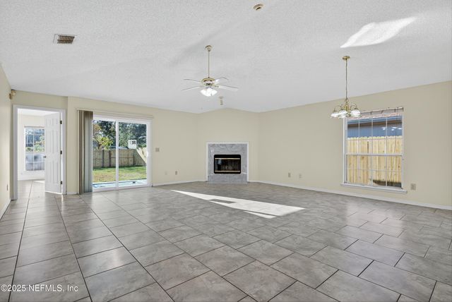 11170 WANDERING OAKS Drive, Jacksonville, FL 32257