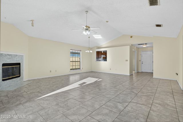 11170 WANDERING OAKS Drive, Jacksonville, FL 32257