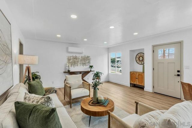 5230 Nutmeg Street, San Diego, CA 92105