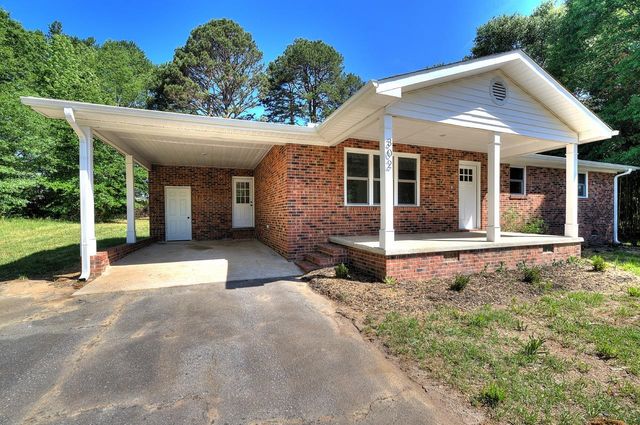 302 Thompson Road, Chesnee, SC 29323