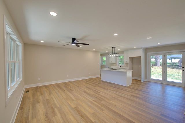 302 Thompson Road, Chesnee, SC 29323