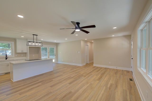 302 Thompson Road, Chesnee, SC 29323