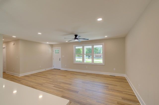 302 Thompson Road, Chesnee, SC 29323