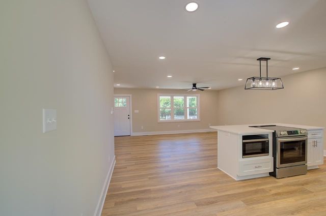 302 Thompson Road, Chesnee, SC 29323