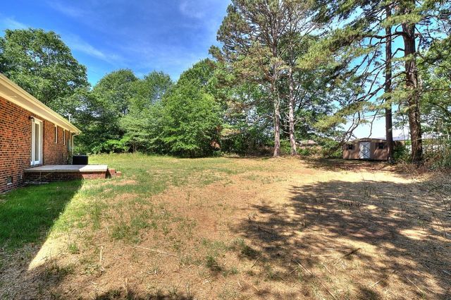 302 Thompson Road, Chesnee, SC 29323