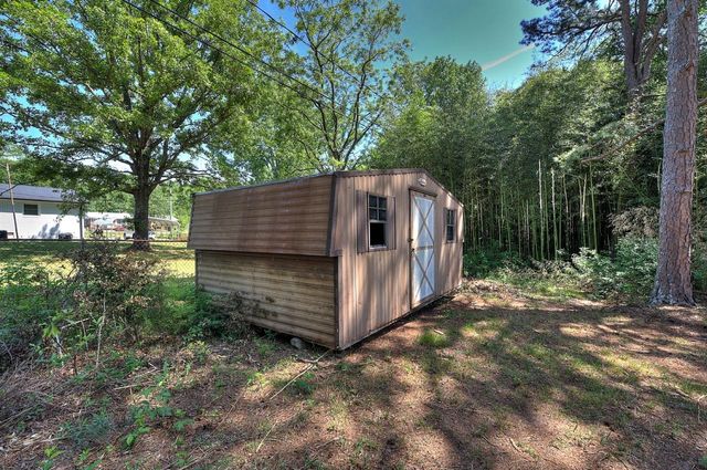 302 Thompson Road, Chesnee, SC 29323
