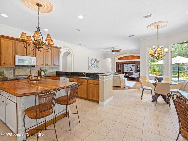 992 Balmoral Way, Melbourne, FL 32940