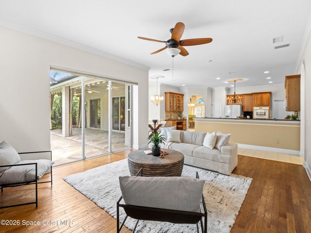 992 Balmoral Way, Melbourne, FL 32940
