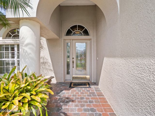 992 Balmoral Way, Melbourne, FL 32940