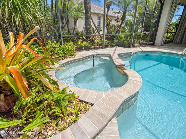 992 Balmoral Way, Melbourne, FL 32940