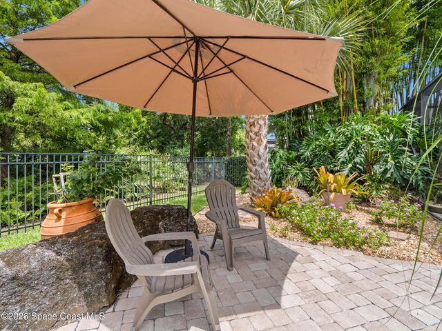 992 Balmoral Way, Melbourne, FL 32940